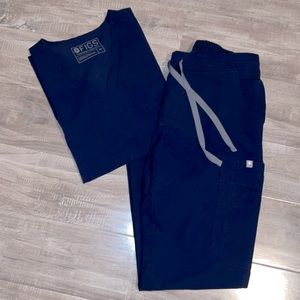 Set of figs navy blue scrub set. XS.